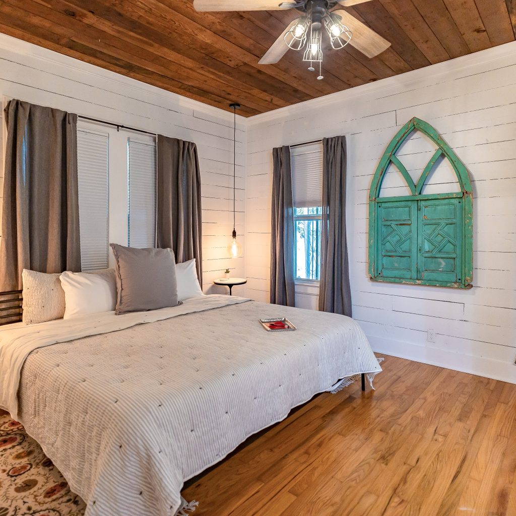 Tivy Cottage - A Dwell Well Property. The Luxurious Escape to the Heart of Texas Hill Country You Need To Book. Dwell Well Experience. Dwell Well Rental Properties. Kerrville, TX. Fredericksburg, TX. Texas Hill Country