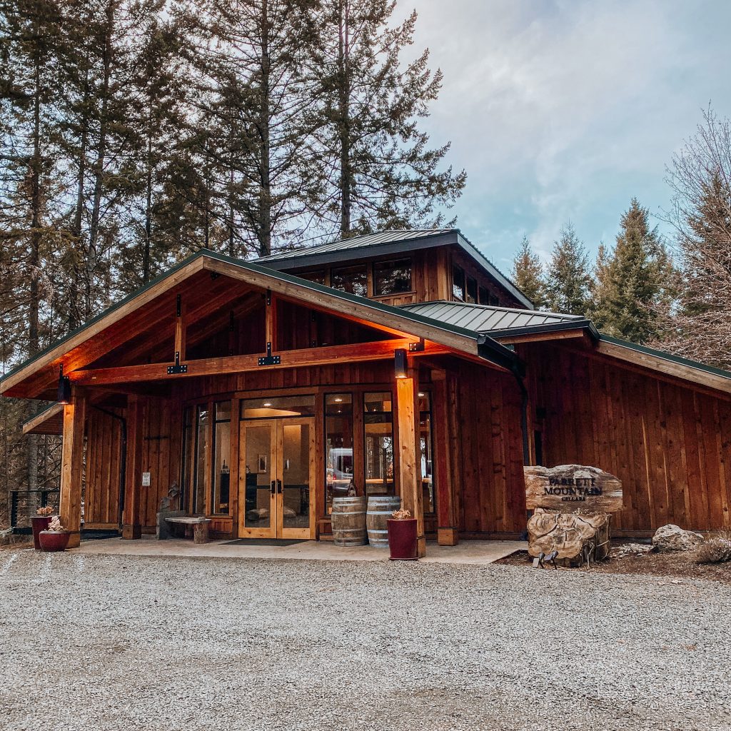 Parrett Mountain Cellars, Newberg, Oregon. The best wineries in Willamette Valley. Willamette Valley wineries.