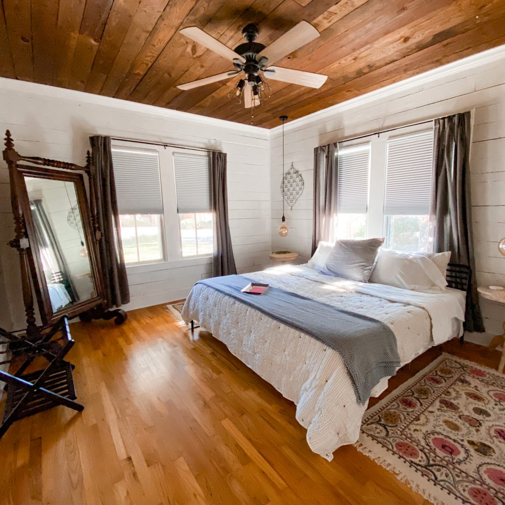 Tivy Cottage - A Dwell Well Property. The Luxurious Escape to the Heart of Texas Hill Country You Need To Book. Dwell Well Experience. Dwell Well Rental Properties. Kerrville, TX. Fredericksburg, TX. Texas Hill Country