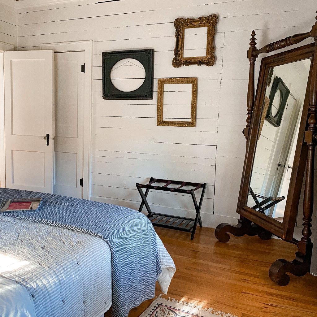Tivy Cottage - A Dwell Well Property. The Luxurious Escape to the Heart of Texas Hill Country You Need To Book. Dwell Well Experience. Dwell Well Rental Properties. Kerrville, TX. Fredericksburg, TX. Texas Hill Country